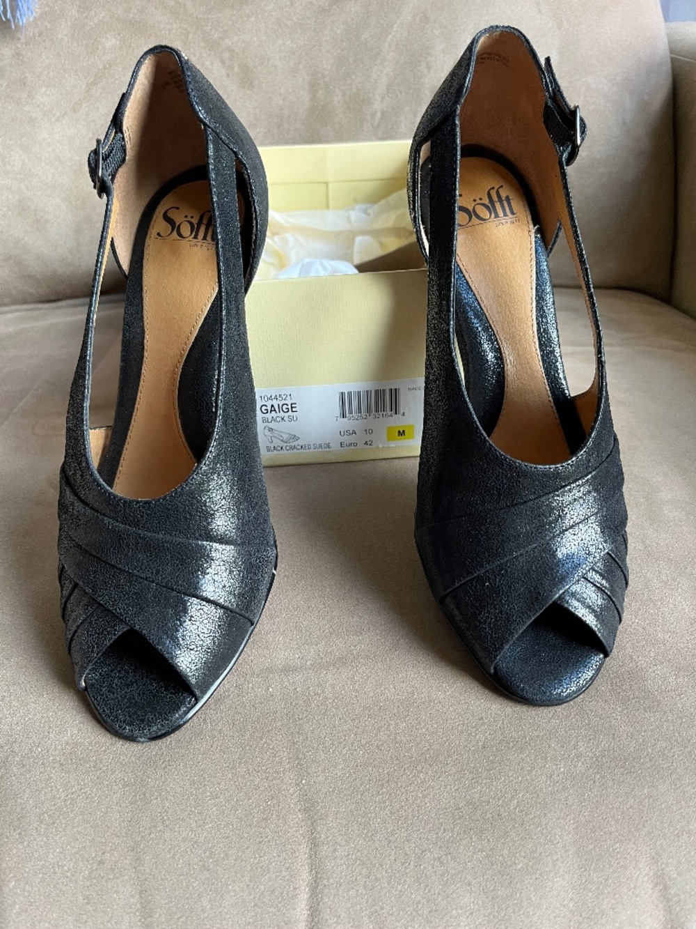 BNWB Sofft Black heels